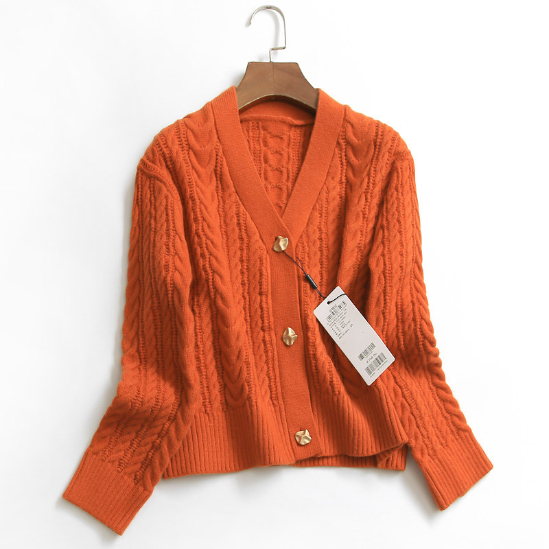 t308纯色宽松绞花v领单排扣针织开衫外套秋冬新款长袖女线衫毛衣