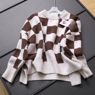 B667 百搭女针织衫 复古撞色棋盘格宽松慵懒圆领毛衣2025冬新款 长袖