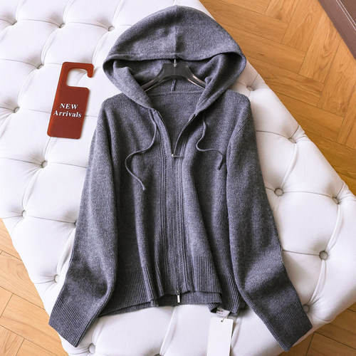 纯色连帽双头拉链宽松羊绒毛衣女