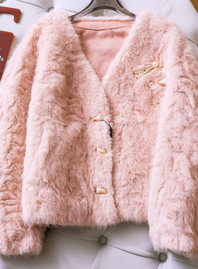 抗风锁温！千金风V领环保皮草宽松保暖皮毛一体长袖女装外套M884