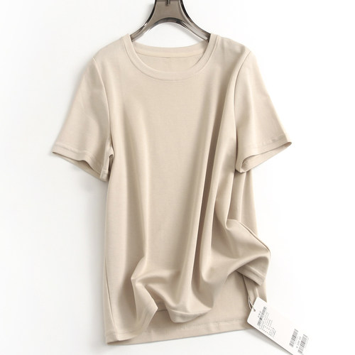 纯色极简风宽松遮肉显瘦圆领T恤