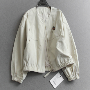 减龄夹克女外套W606 长袖 异形纽扣装 饰纯色圆领宽松廓形2026春新款