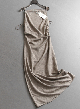 老钱风捏褶显瘦修身垂坠感吊带裙2025夏季新款迷笛裙女连衣裙C727