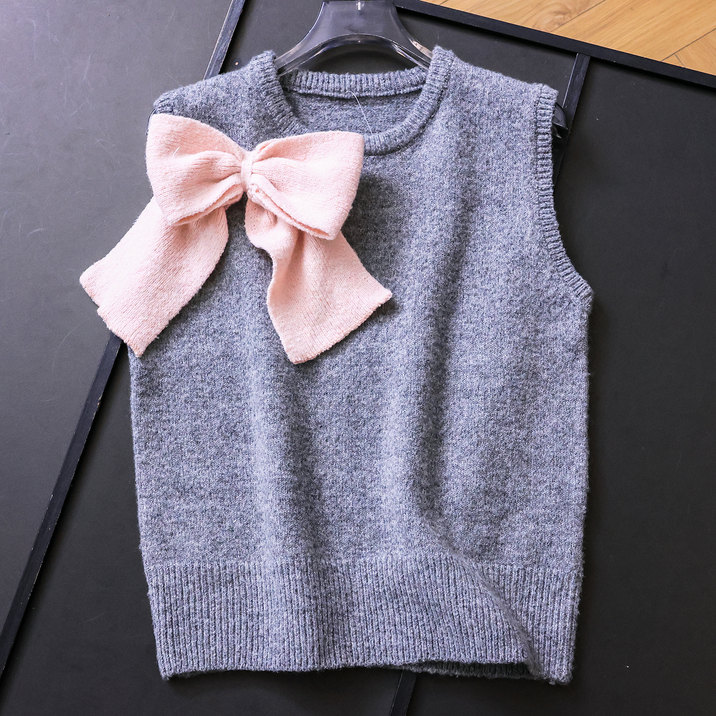 粉色大蝴蝶结饰圆领显瘦背心马夹