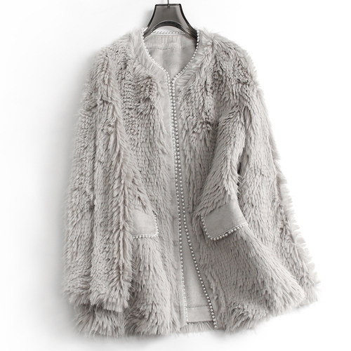 2024冬季珍珠镶边千金风仿生皮草