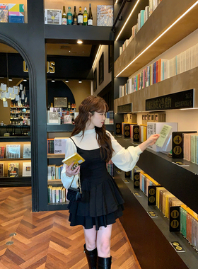 板栗西西【伊甸日记】法式赫本短款背带短裙黑色连衣裙子女套装