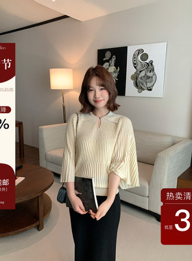 板栗西西【落日余温】早秋落肩袖翻领竖纹气质上衣黑色半裙套装