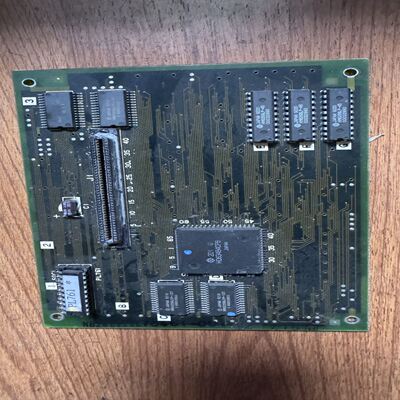 MC727主板，拆机品，带多个芯片，成色还不错。