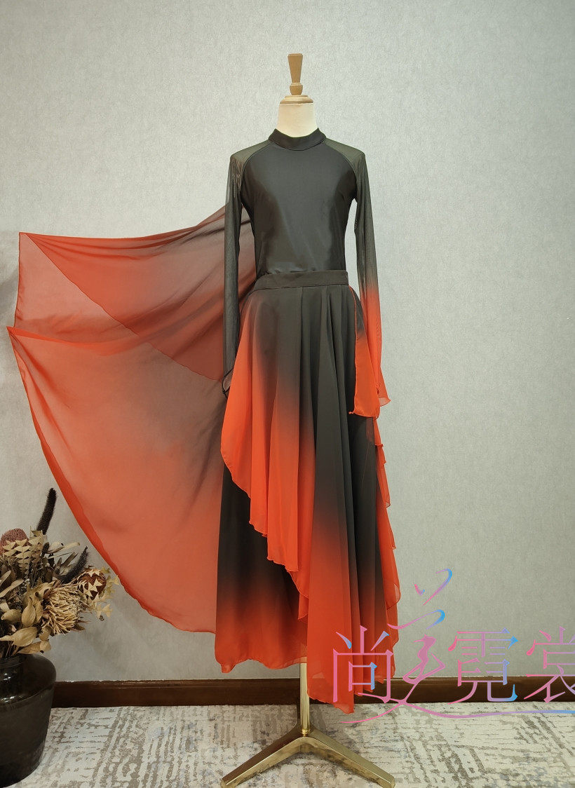 《北京出租》古典舞蹈服桃李杯溯跃胶州秧歌抬龙王扇舞演出服装