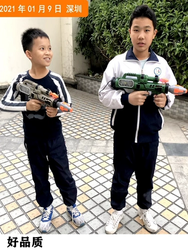 儿童仿真2-3-6岁电动玩具枪声光音乐宝宝小男孩冲锋手枪吃鸡游戏