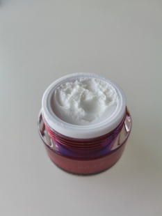 日霜正品张氏香君日霜20克提亮肤色白嫩紧致