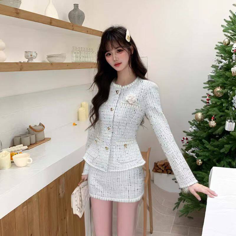 小香风高级感法式两件套有内衬送胸针编织亮片外套显瘦高腰半身裙