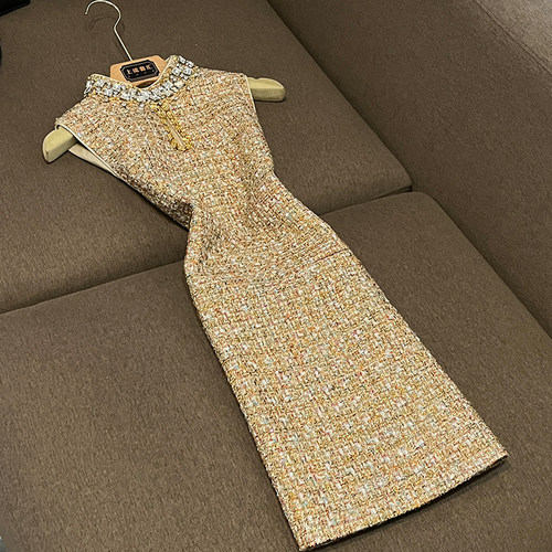越南小众2026粗花呢连衣裙小礼服裙设计感重工钉珠轻奢女装22084