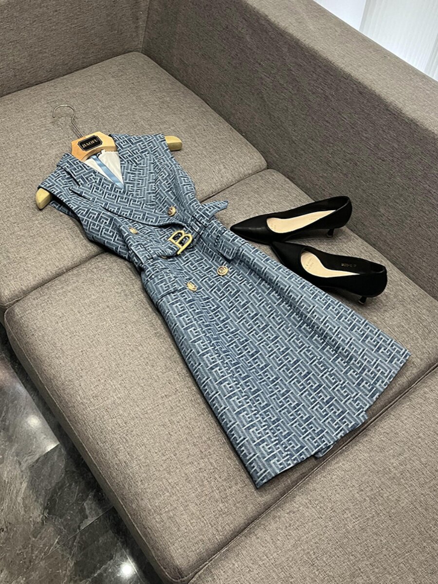 超低调奢华提花牛仔西服连衣裙