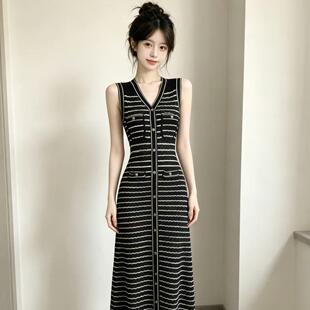 DIONK香风小女瘦长黑白针织显法式无袖条纹夏季气质收腰连衣裙款