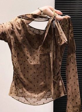 巨好看小众收腰显瘦小上衣早秋新款设计感网纱斜领绑带长袖T恤女