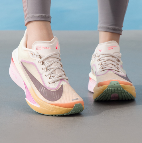Nike/耐克女鞋ZOOM FLY 6碳板运动缓震回弹公路跑步鞋FN8455-106
