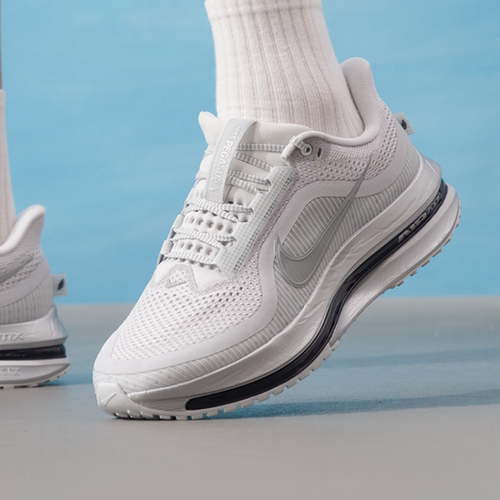 Nike/耐克新款正品2026男士鞋缓震回弹运动公路跑步鞋IR1229-001