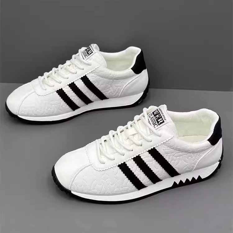 休闲小白鞋舒适软底轻便阿甘潮鞋