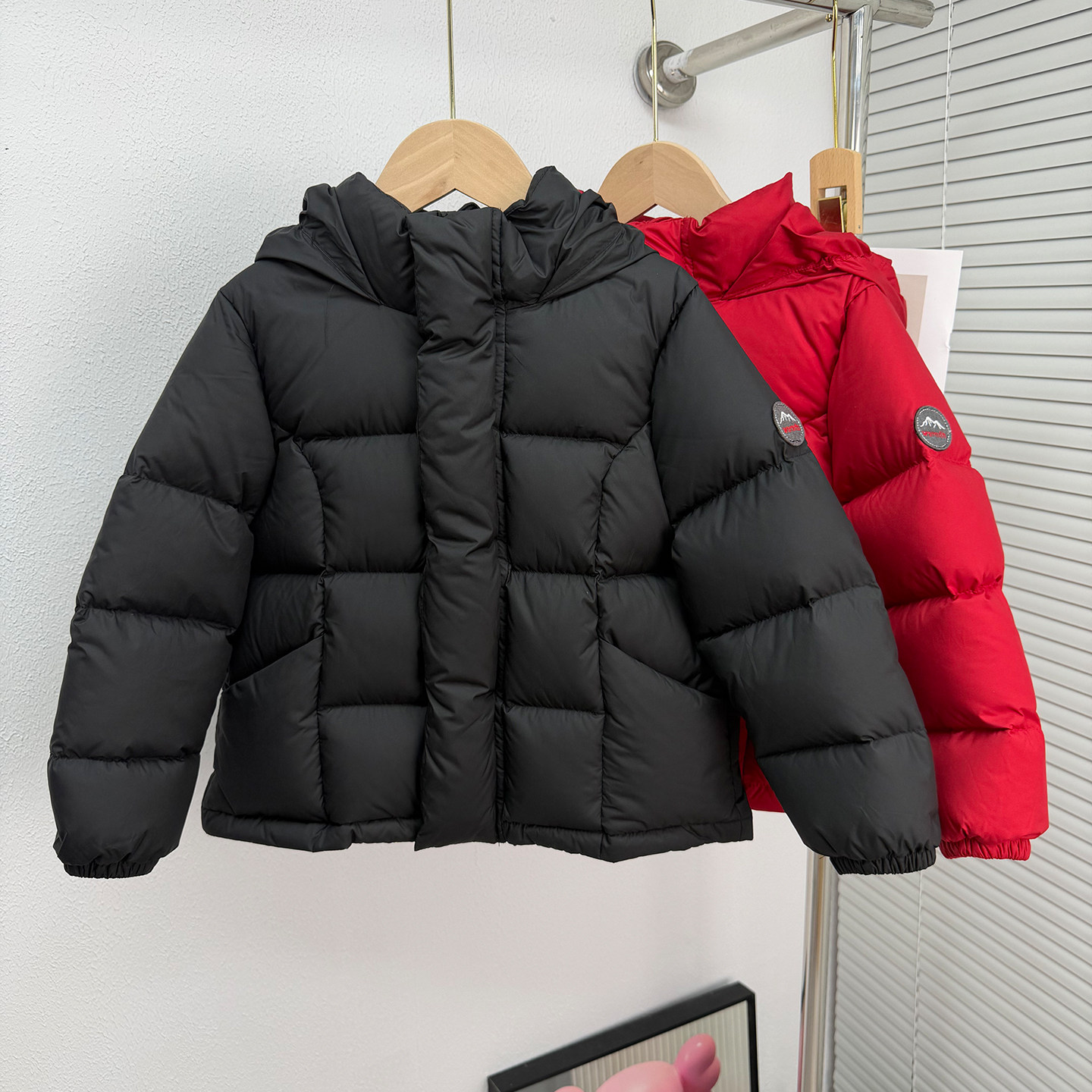 儿童连帽短款90白鸭绒羽绒服