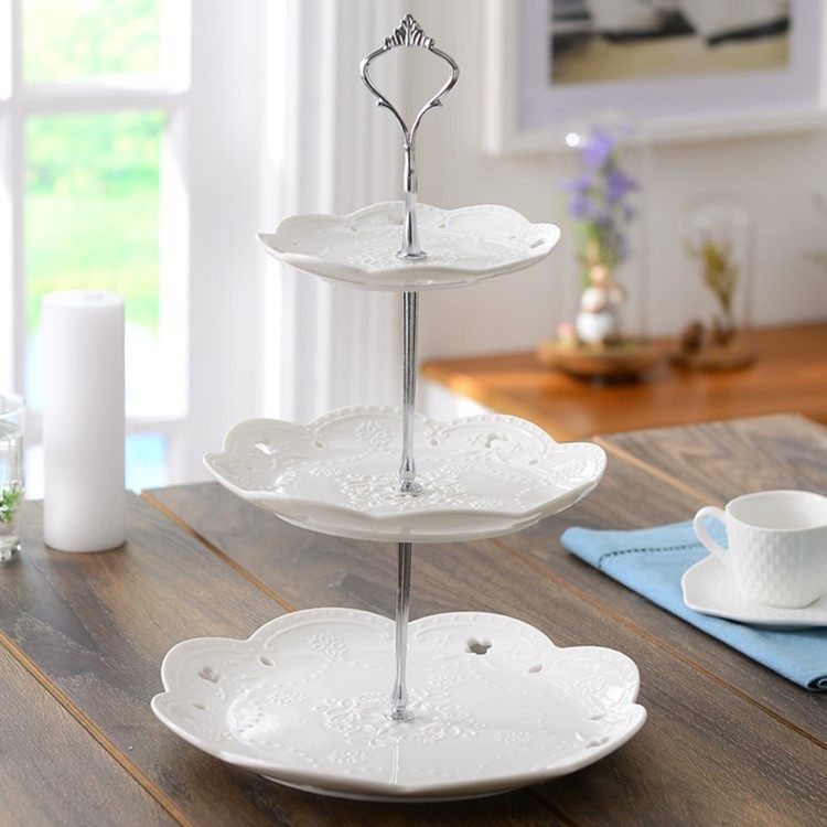 欧式陶瓷三层水果盘蛋糕盘下午茶点心托盘自助餐展示架甜品台摆件在类目 餐饮具, 餐具, 果盆/果盘/果篮中 - 来自Buy2taobao.com提供专业的淘宝代购服务