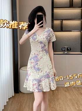 155斤胖MM2026夏季法式碎花印花蕾丝甜美修身V领短款鱼尾连衣裙