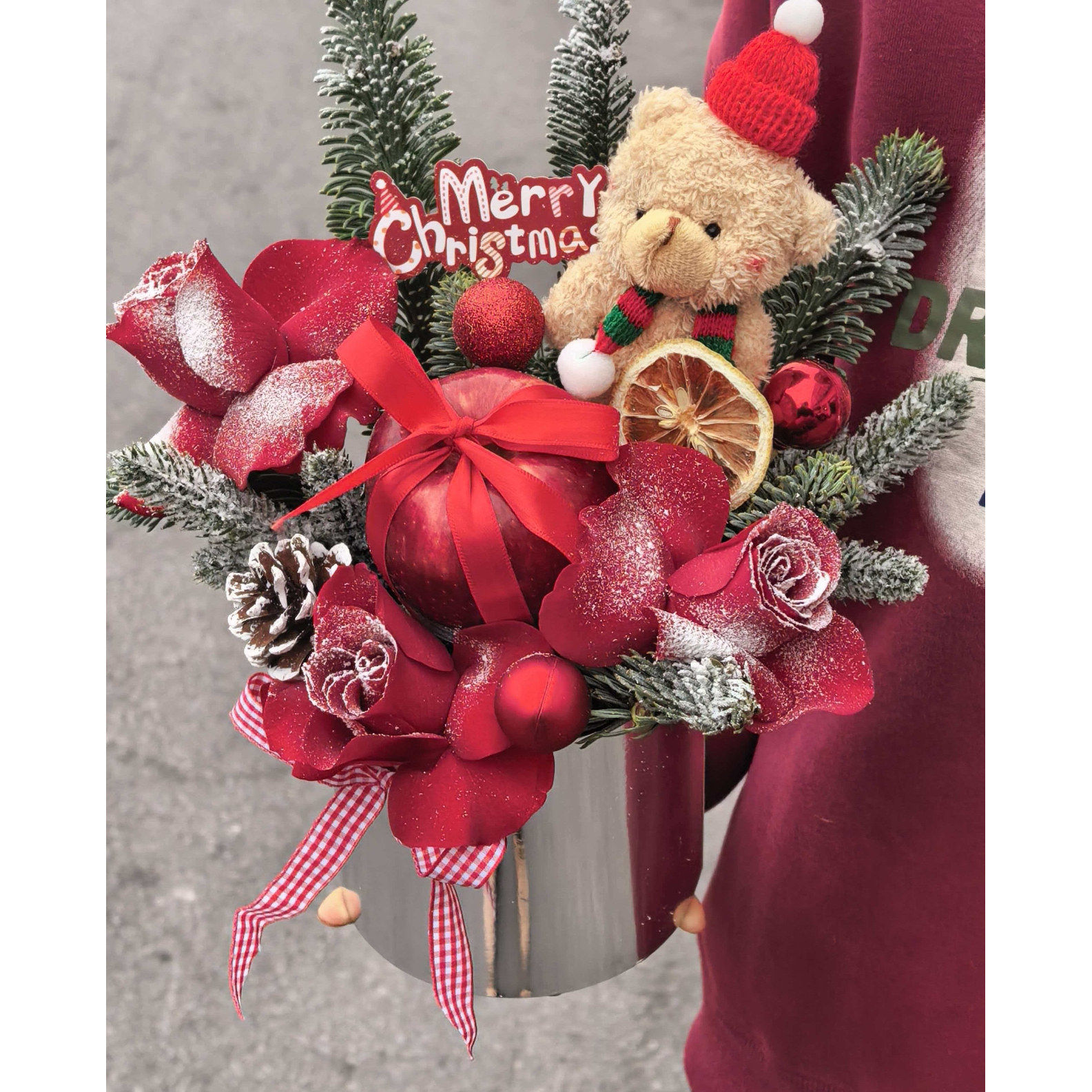 圣诞节抱抱桶红玫瑰平安夜苹果玩偶惊喜礼物上海鲜花速递同城配送