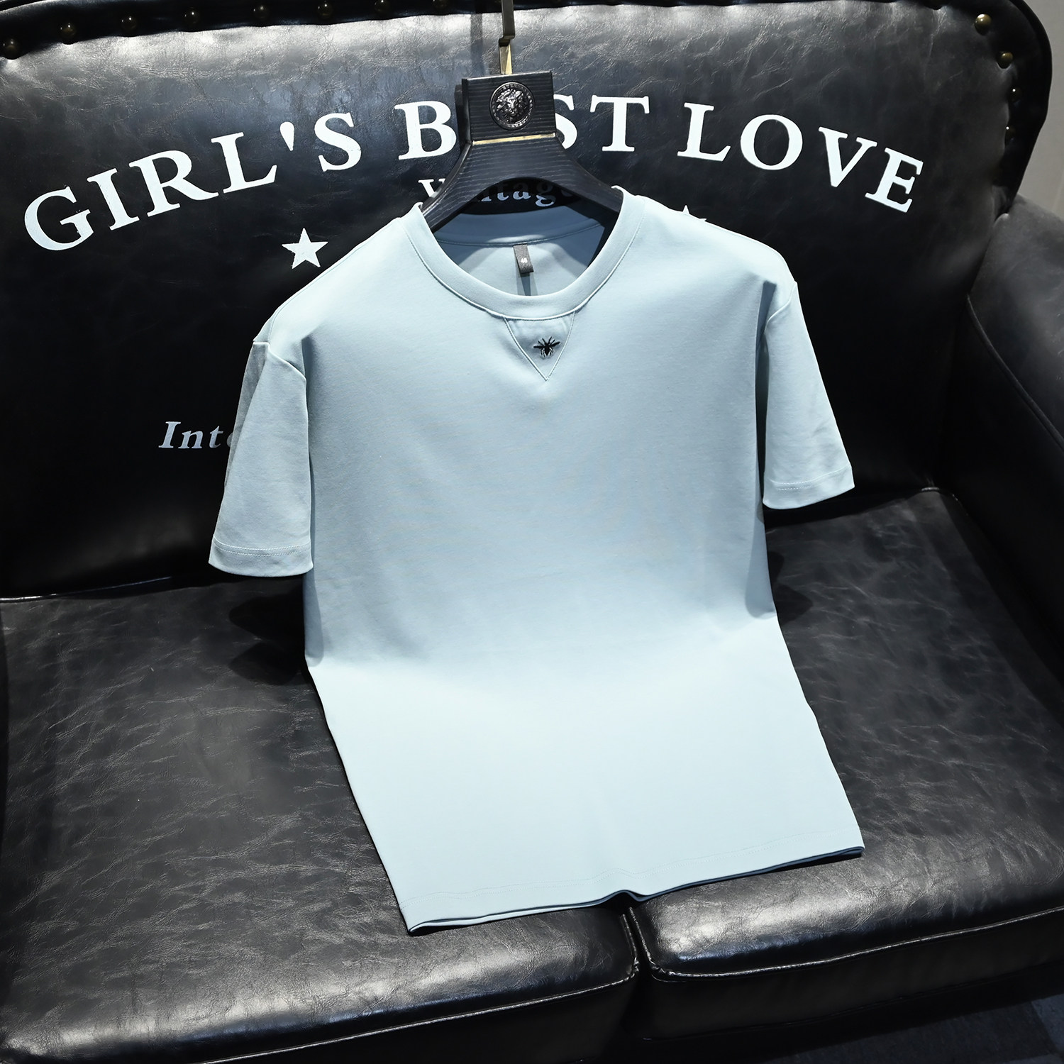 2026年新款短袖T恤刺绣潮流体恤衫8188P78沙发蓝，男装T恤，钱塘6022