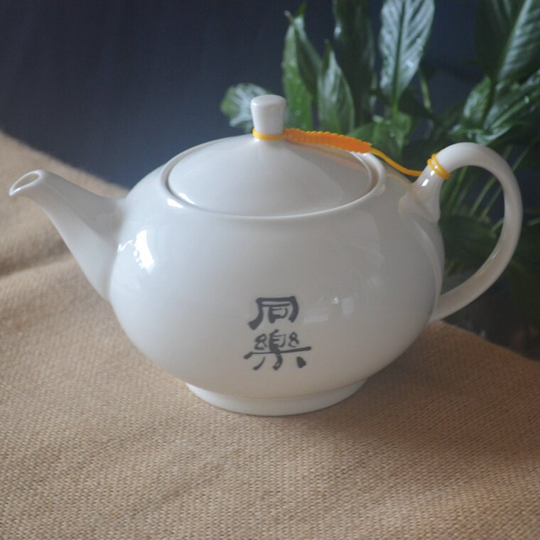 外贸原单尾货新骨瓷1200ml大容量滤网花茶壶油壶咖啡壶家用凉水壶