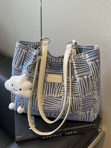 Модная дизайнерская вместительная и большая универсальная сумка на одно плечо, тренд сезона