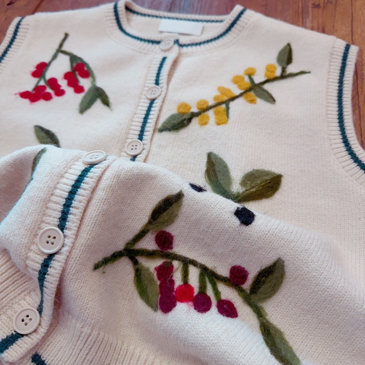 叠穿好物 植物提花 奶杏色 复古森系田园风 针织毛线背心马夹,女装/女士精品,马夹,淘宝优惠券,粉丝福利购,淘宝优惠卷