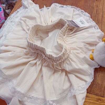 双层蕾丝荷叶边奶杏色半身短裙