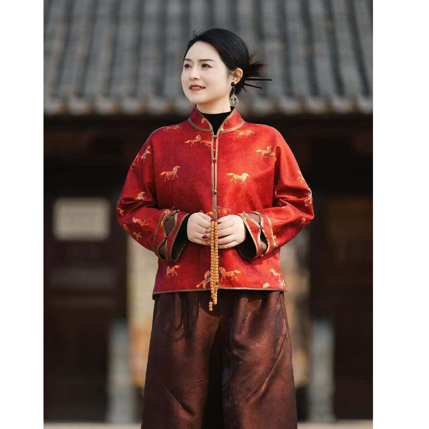 马年复古红高定本命年短外套2026早春轻奢中式织锦时尚立领女开衫,女装/女士精品,上衣,淘宝优惠券,粉丝福利购,淘宝优惠卷