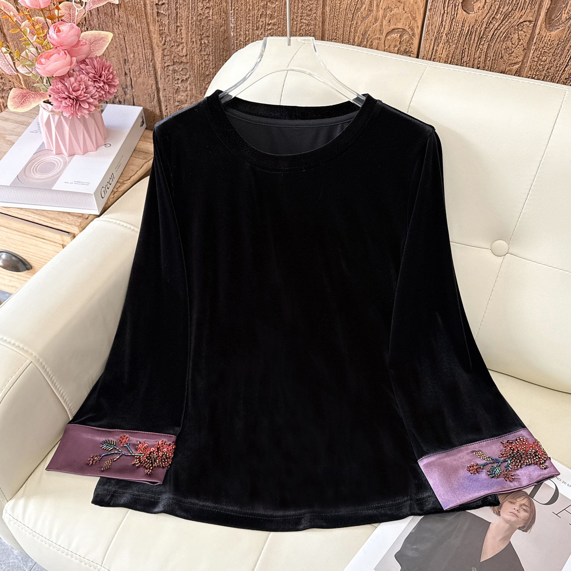 新中式丝绒圆领钉珠百搭打底衫女