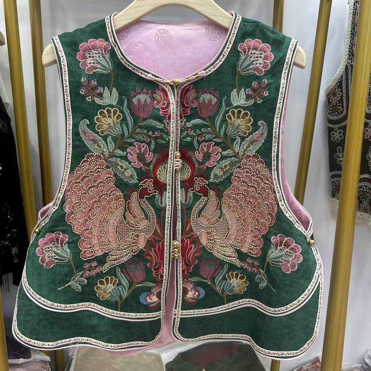 秋季新中式国风圆领无袖马夹重工刺绣气质百搭钉珠工艺马甲外套女,女装/女士精品,上衣,淘宝优惠券,粉丝福利购,淘宝优惠卷