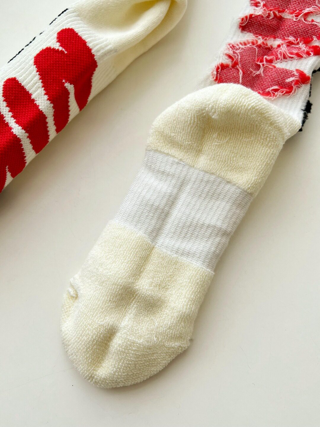 三双装男女大字母提花中筒袜子031702