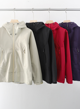 户外休闲风连帽防风夹克女百搭运动外套短款