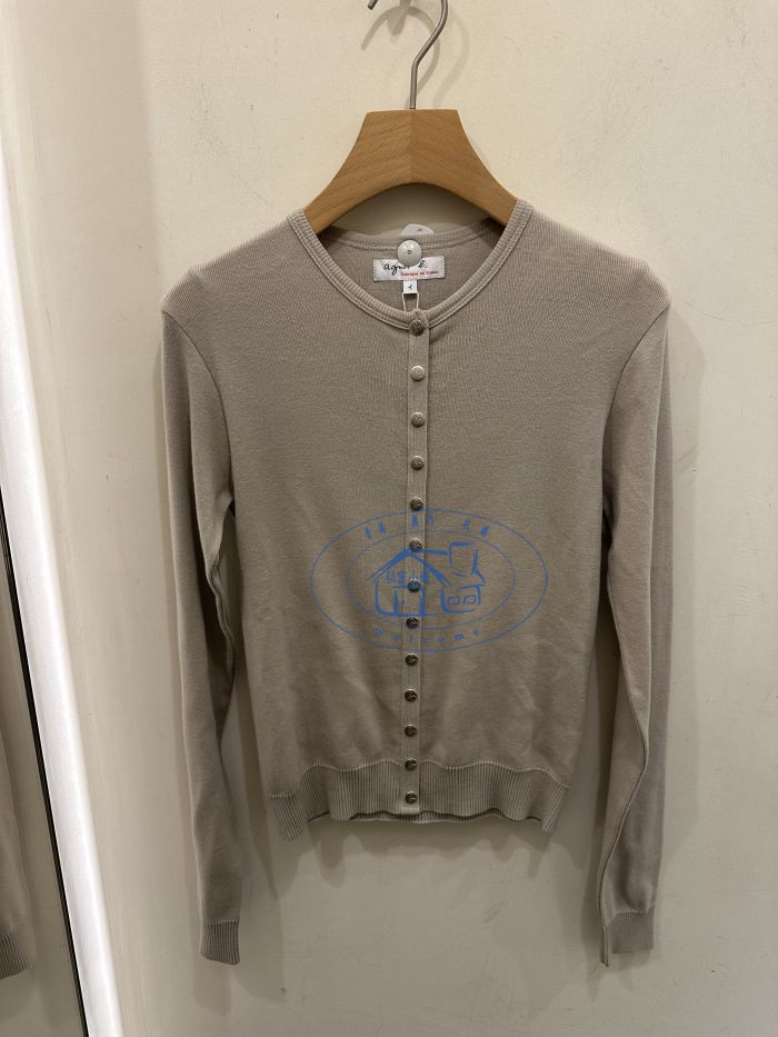 经典款纯色长袖银色扣针织开衫