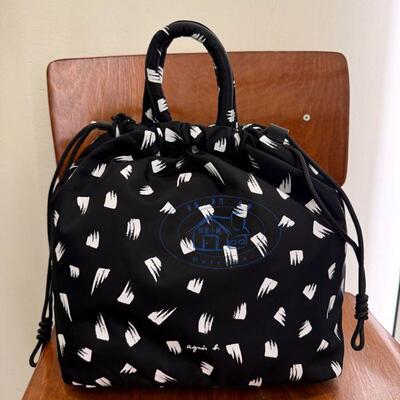 香港专柜代购agnes b.印花尼龍百搭斜挎單肩手提双肩背包 25春夏