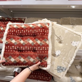 NITORI宜得利25秋冬吸湿发热假日小肥啾系带座椅垫坐垫腰枕长坐垫