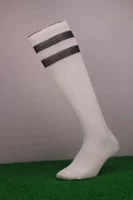 Взрослый белый и черный