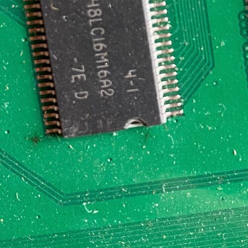 议价MT48LC16M16A2芯片8可维修
