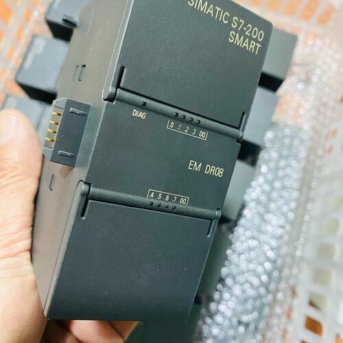 议价西门子 EM DR08 6ES7 288-2DR08-0A可维修