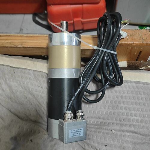议价57BYF080B025H-08编码器电机3X1252可维修