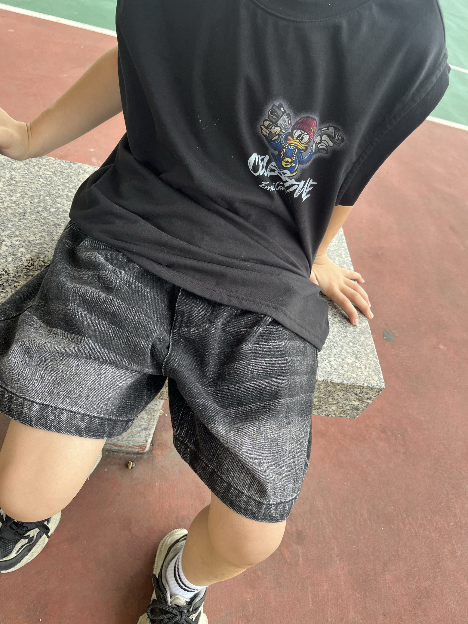 潮牌夏天季童装新款男女中大儿童渐变水洗水黑牛仔中裤四分短裤子