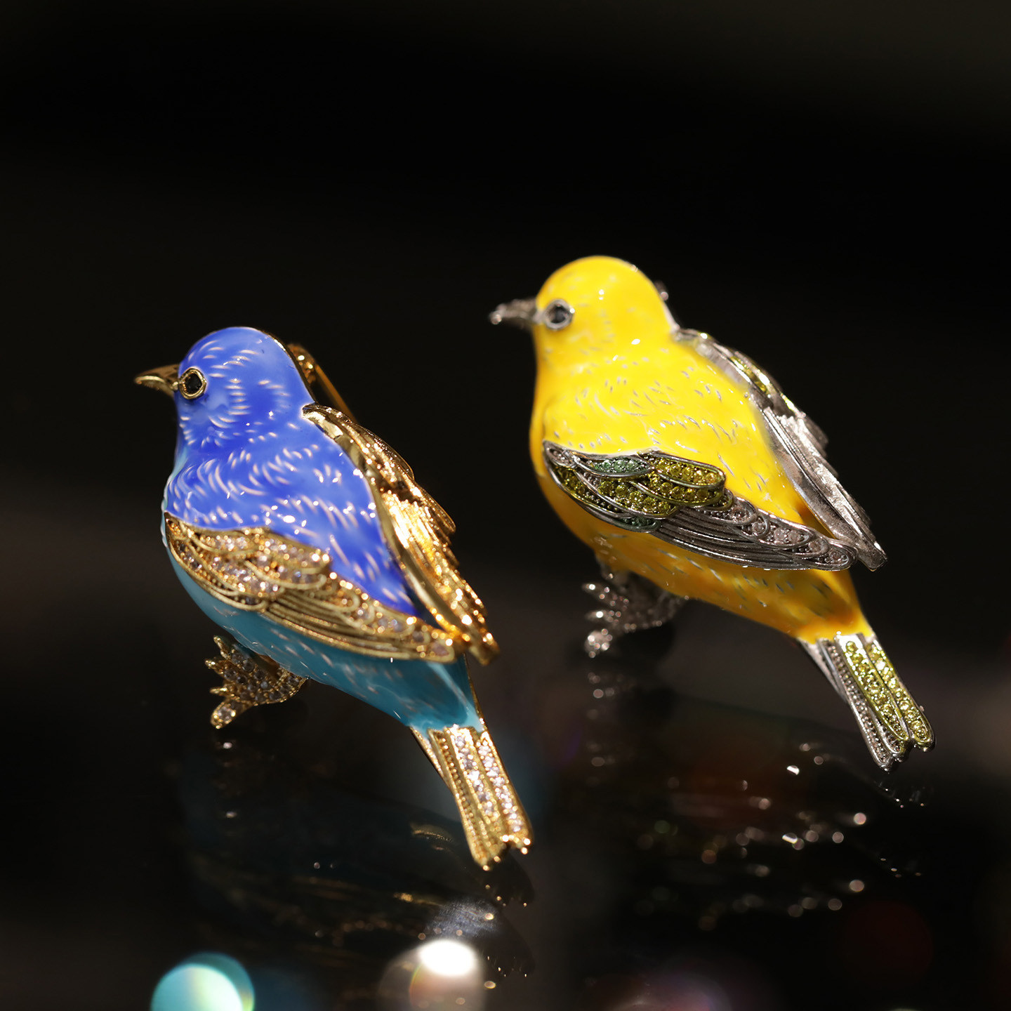 黄鹂鸟胸针女款高级感轻奢气质高端精致时尚配饰礼物珐琅彩绘镶钻