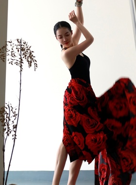 纪小白原创限量飘逸大摆裙单侧开叉自带打底裤肚皮舞流行舞舞蹈服