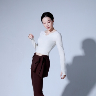纪小白原创肚皮舞上衣瑜伽普拉提高弹通勤简搭春装 练功服打底新款