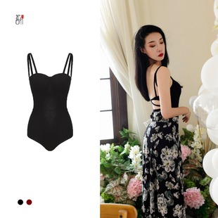 纪小白莫代尔连体衣胸杯一体舞蹈打底肚皮舞上衣练功服流行舞新品