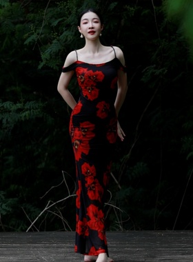 纪小白原创轻奢网纱印花连衣裙女神鱼尾包臀裙自带胸垫个性晚礼服